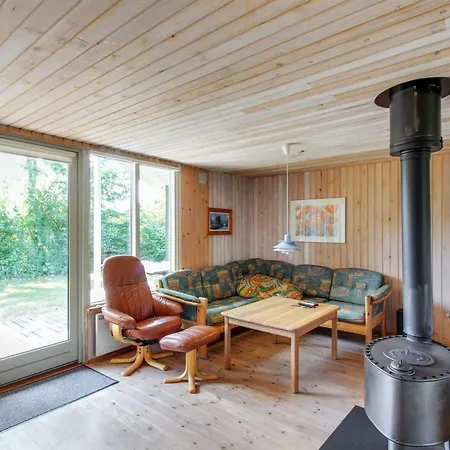 Feriehus Jaane - 650m To The Fjord By Interhome *
