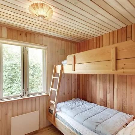Jaane - 650m To The Fjord By Interhome *